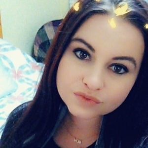 Meet your Posher, Whitney